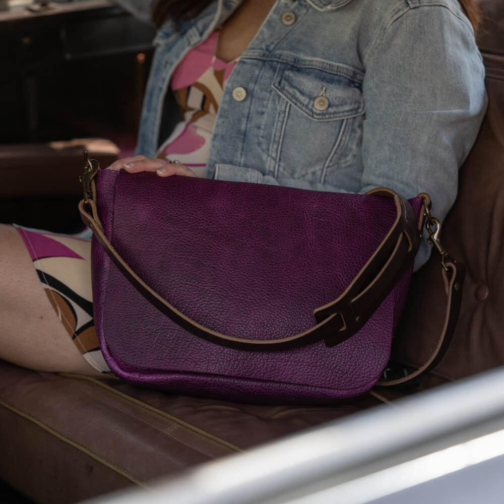 KINDLE LEATHER SATCHEL - GRAPE BISON