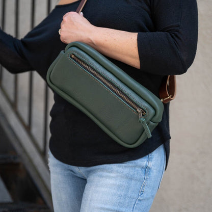 LEATHER FANNY PACK / LEATHER WAIST BAG - FOREST GREEN