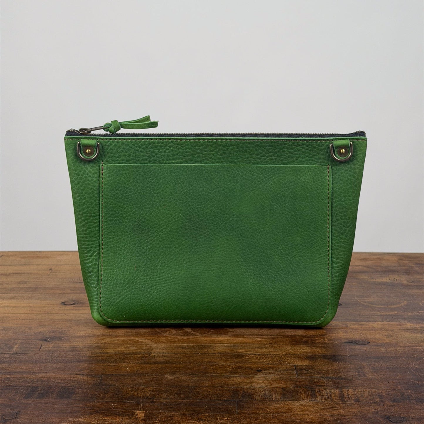 LEATHER ZIPPERED POUCH WITH GUSSET - EXTRA LARGE - GRASS GREEN - FRONT POCKET - D-RINGS - IN STOCK