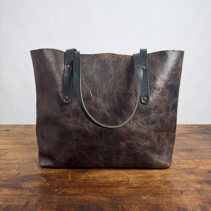 AVERY LEATHER TOTE BAG - MEDIUM - CHARCOAL BISON - HIDDEN SNAPS - 9" DROP - NEARLY PERFECT - IN STOCK