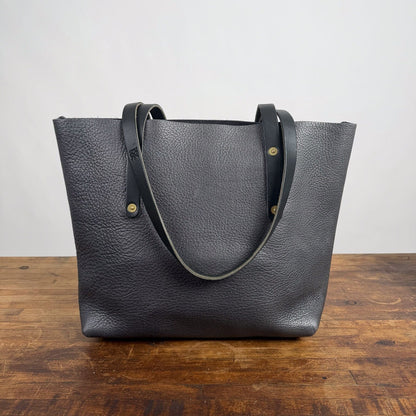 AVERY LEATHER TOTE BAG - MEDIUM - GRAY - BLACK STRAPS - HIDDEN SNAPS - BRASS RIVETS - 11" DROP - NEARLY PERFECT - IN STOCK