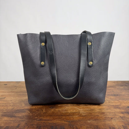 AVERY LEATHER TOTE BAG - MEDIUM - GRAY - BLACK STRAPS - HIDDEN SNAPS - BRASS RIVETS - 11" DROP - NEARLY PERFECT - IN STOCK