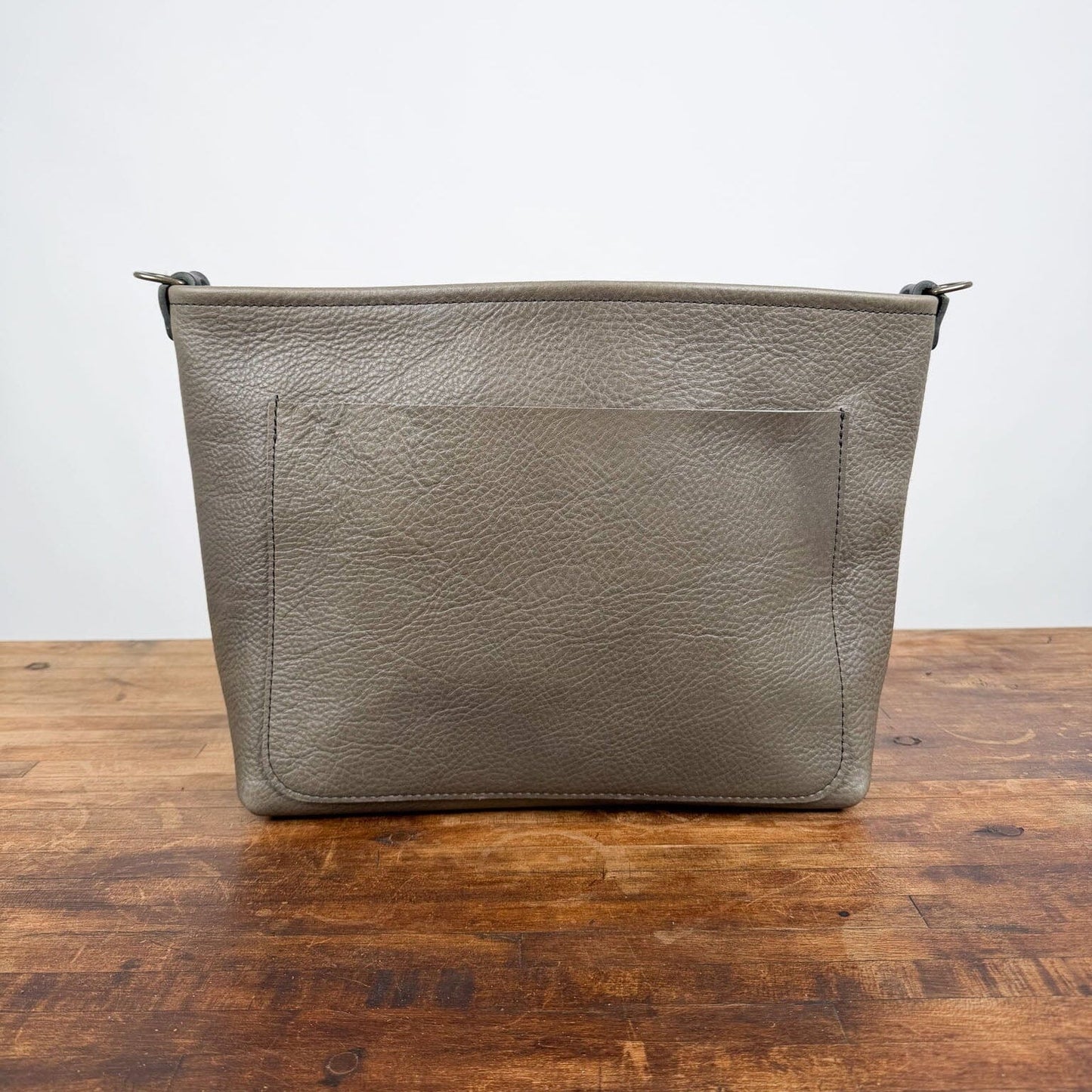 AVERY CROSSBODY - MEDIUM - LEAD GRAY - LARGE FRONT POCKET - HEMMED TOP - BLACK STRAP LEATHER - IN STOCK