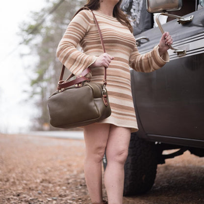 HOFFMAN LEATHER CROSSBODY BAG - OLIVE