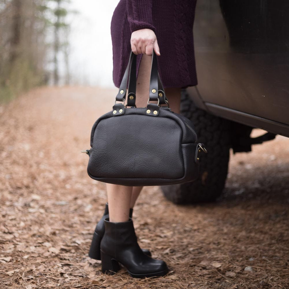 HOFFMAN LEATHER CROSSBODY BAG - BLACK
