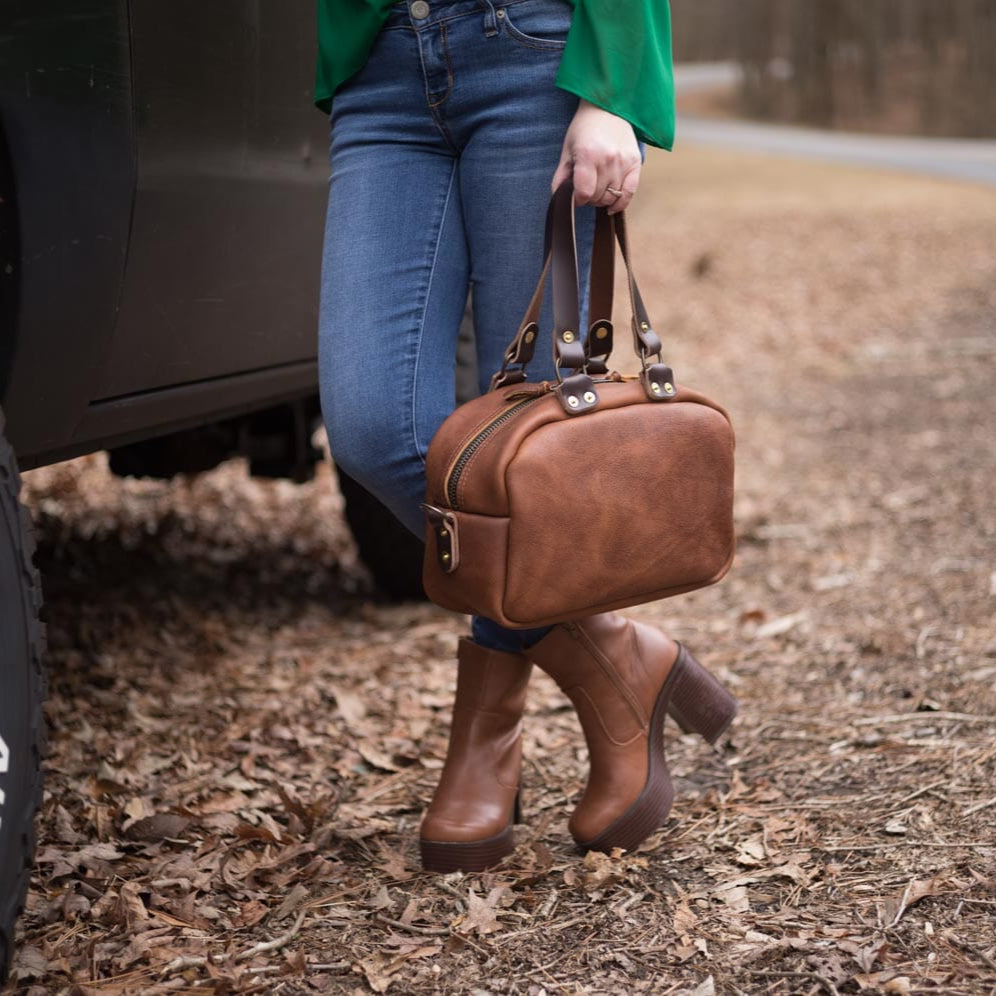 HOFFMAN LEATHER CROSSBODY BAG - SADDLE