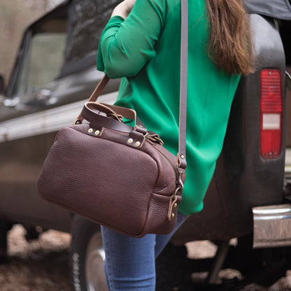 HOFFMAN LEATHER CROSSBODY BAG - MOCHA