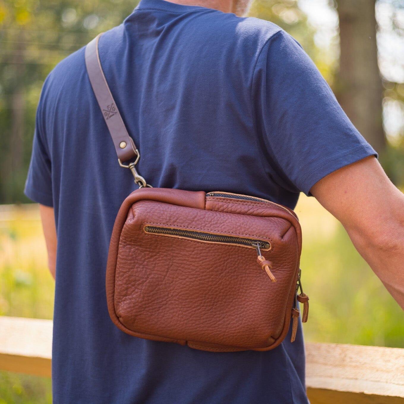 LEATHER SLING BAG