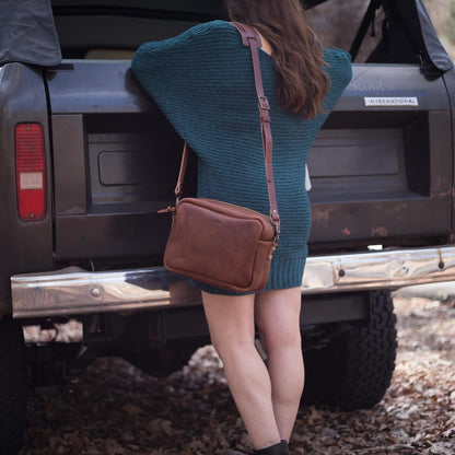 SARAH LEATHER CROSSBODY - MEDIUM - GRASS GREEN