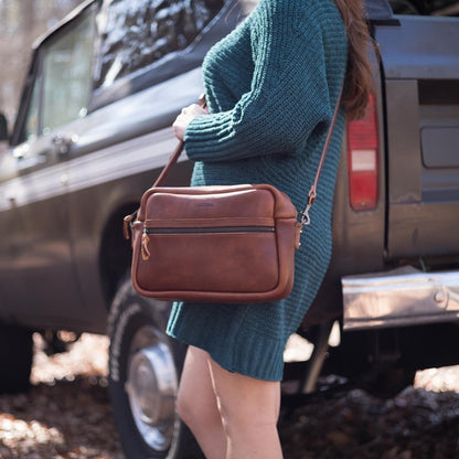 SARAH LEATHER CROSSBODY - MEDIUM - WHISKY BISON