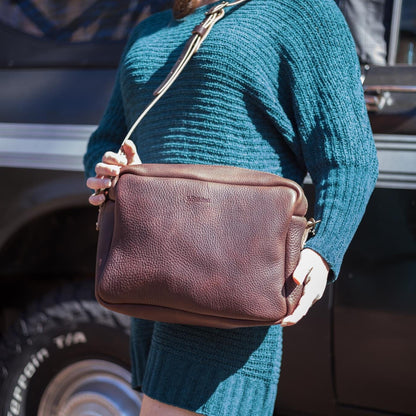 SARAH LEATHER CROSSBODY - LARGE - MOCHA