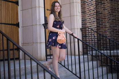 LEATHER BUCKET BAG - SMALL - PEACH FUZZ