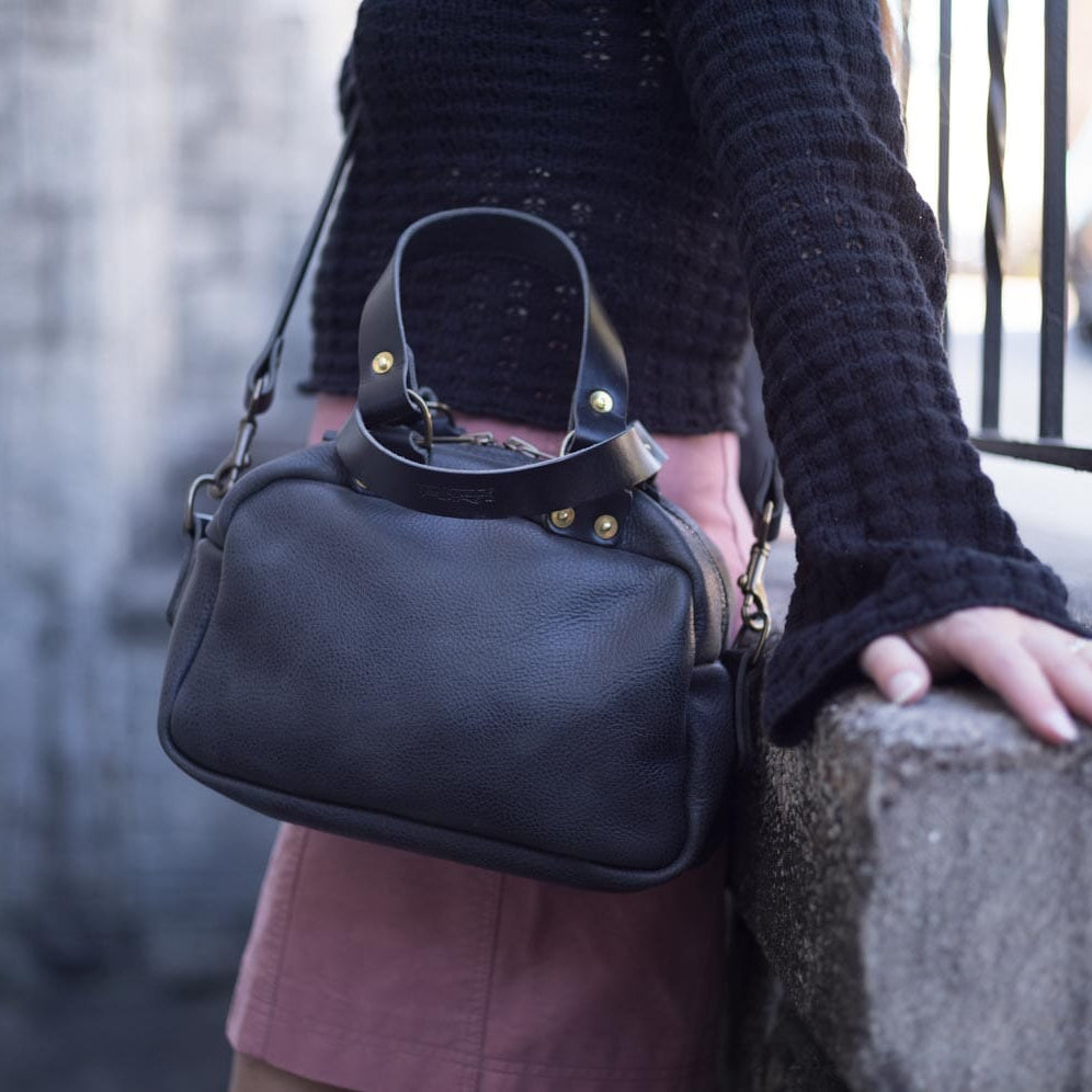 HOFFMAN LEATHER CROSSBODY BAG - MINI - RAVEN