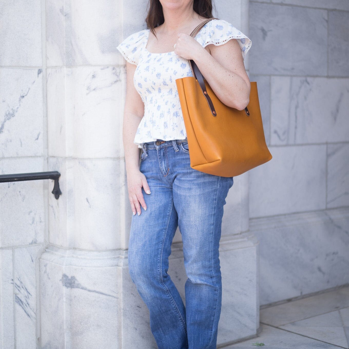 AVERY LEATHER TOTE BAG - MEDIUM - MUSTARD YELLOW