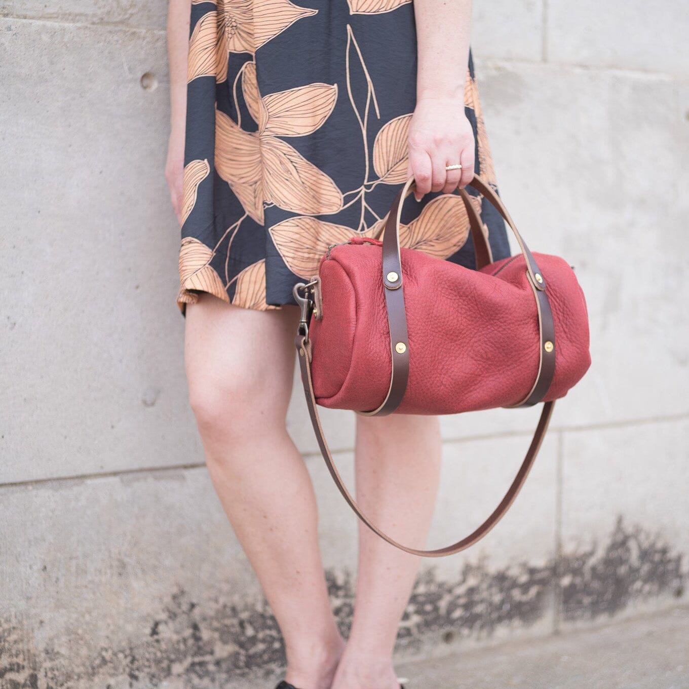 JANE LEATHER CROSSBODY - GARNET RED