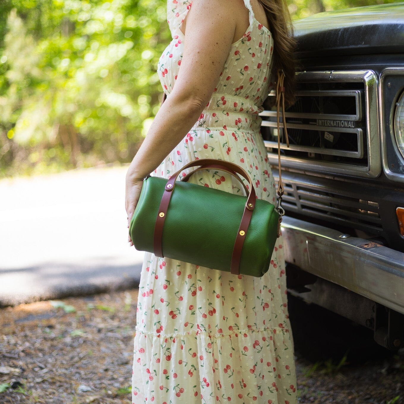 JANE LEATHER CROSSBODY - GRASS GREEN