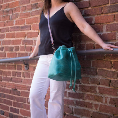 Abby leather bucket bag bermuda