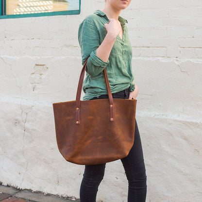AVERY LEATHER TOTE BAG - LARGE - SADDLE
