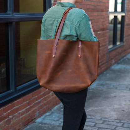 AVERY LEATHER TOTE BAG - LARGE - SADDLE