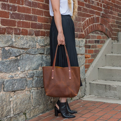 AVERY LEATHER TOTE BAG - MEDIUM - SADDLE