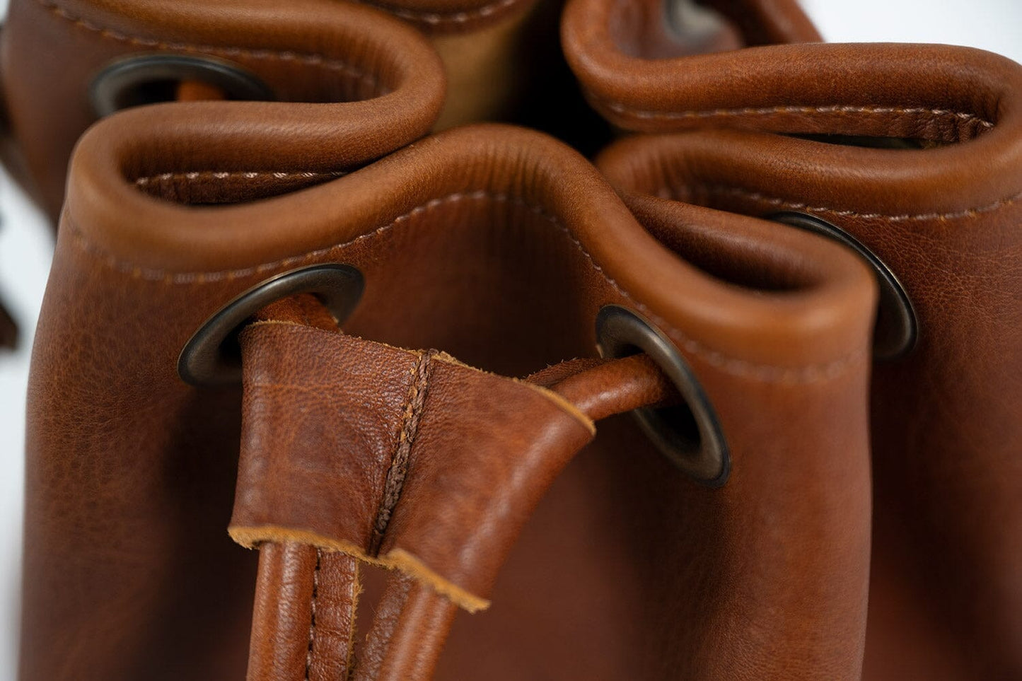 LEATHER BUCKET BAG - SMALL - SMOKEY BLUE | SADDLE STRAPS