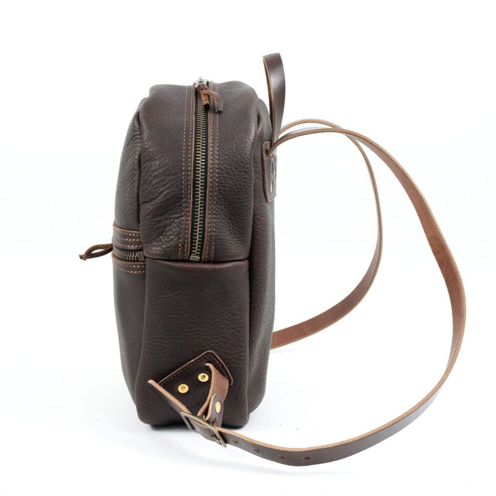 CLASSIC ZIPPERED LEATHER BACKPACK - MEDIUM