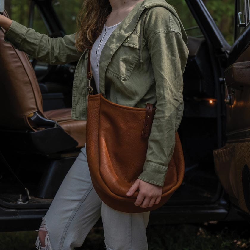 CELESTE LEATHER HOBO BAG - LARGE - OLIVE