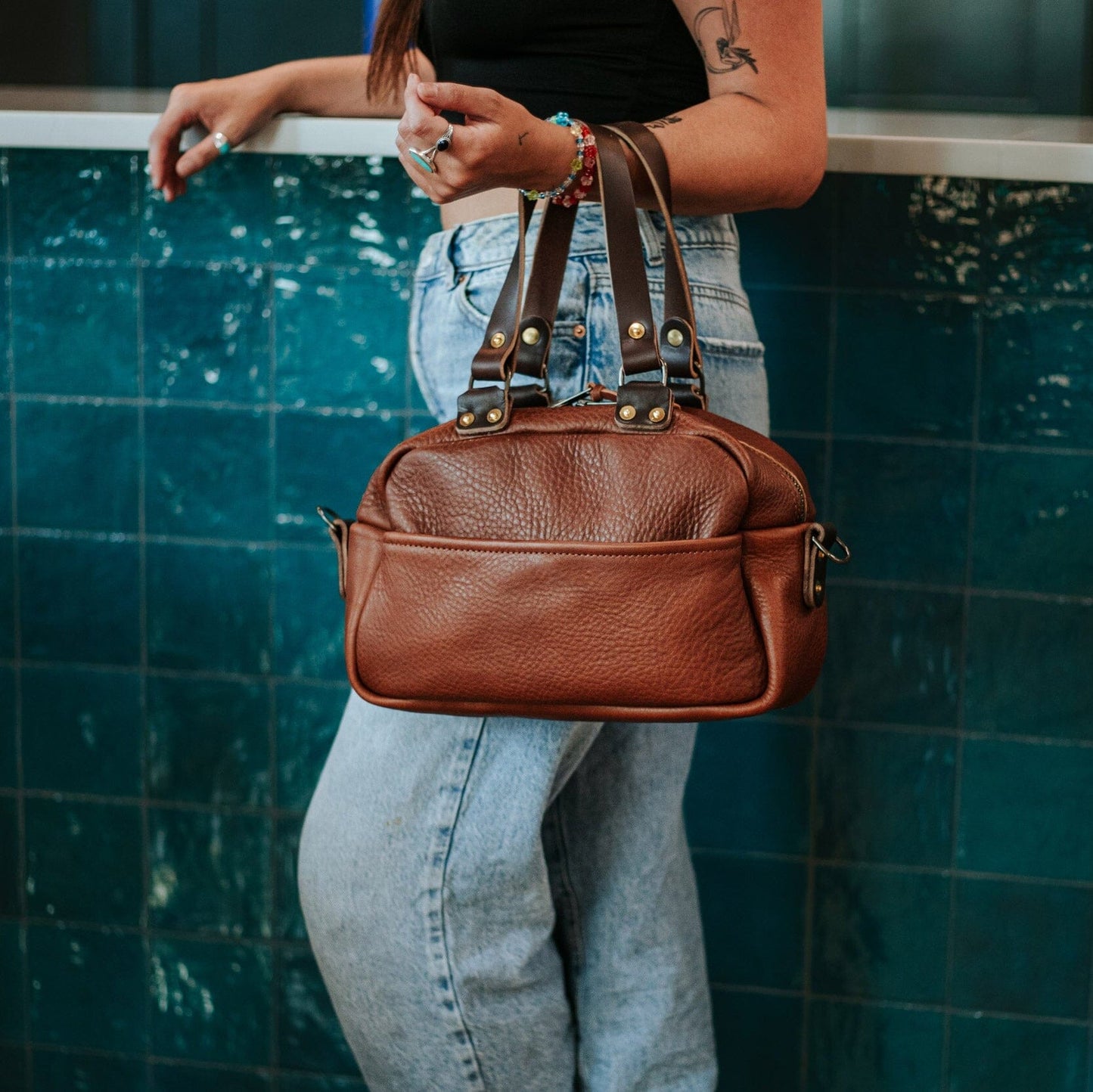 HOFFMAN LEATHER CROSSBODY BAG - MEDIUM - DELUXE