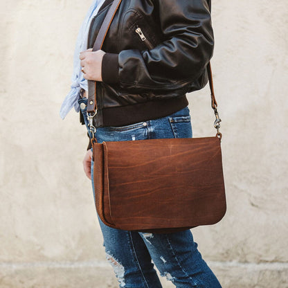 KINDLE LEATHER SATCHEL - HONEY