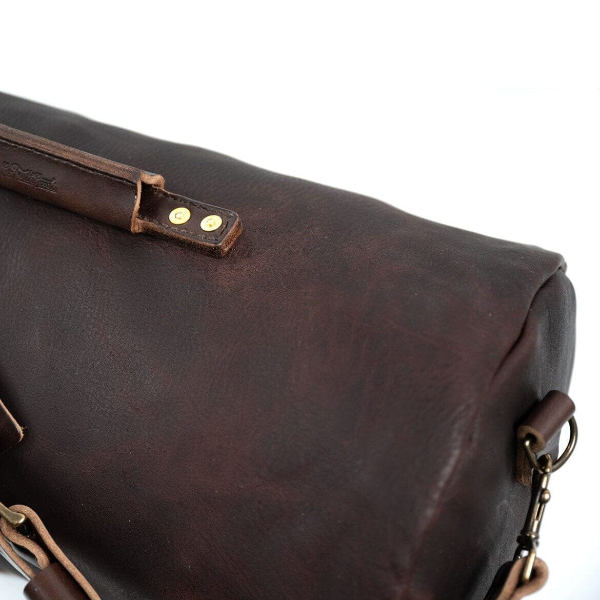 GUNNAR ZIPPERED LEATHER DUFFLE BAG - MILITARY STYLE DUFFLE BAG