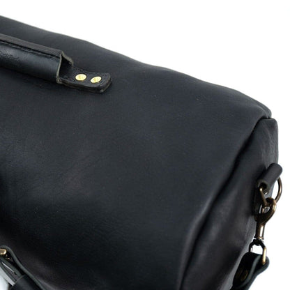 GUNNAR ZIPPERED LEATHER DUFFLE BAG - MILITARY STYLE DUFFLE BAG