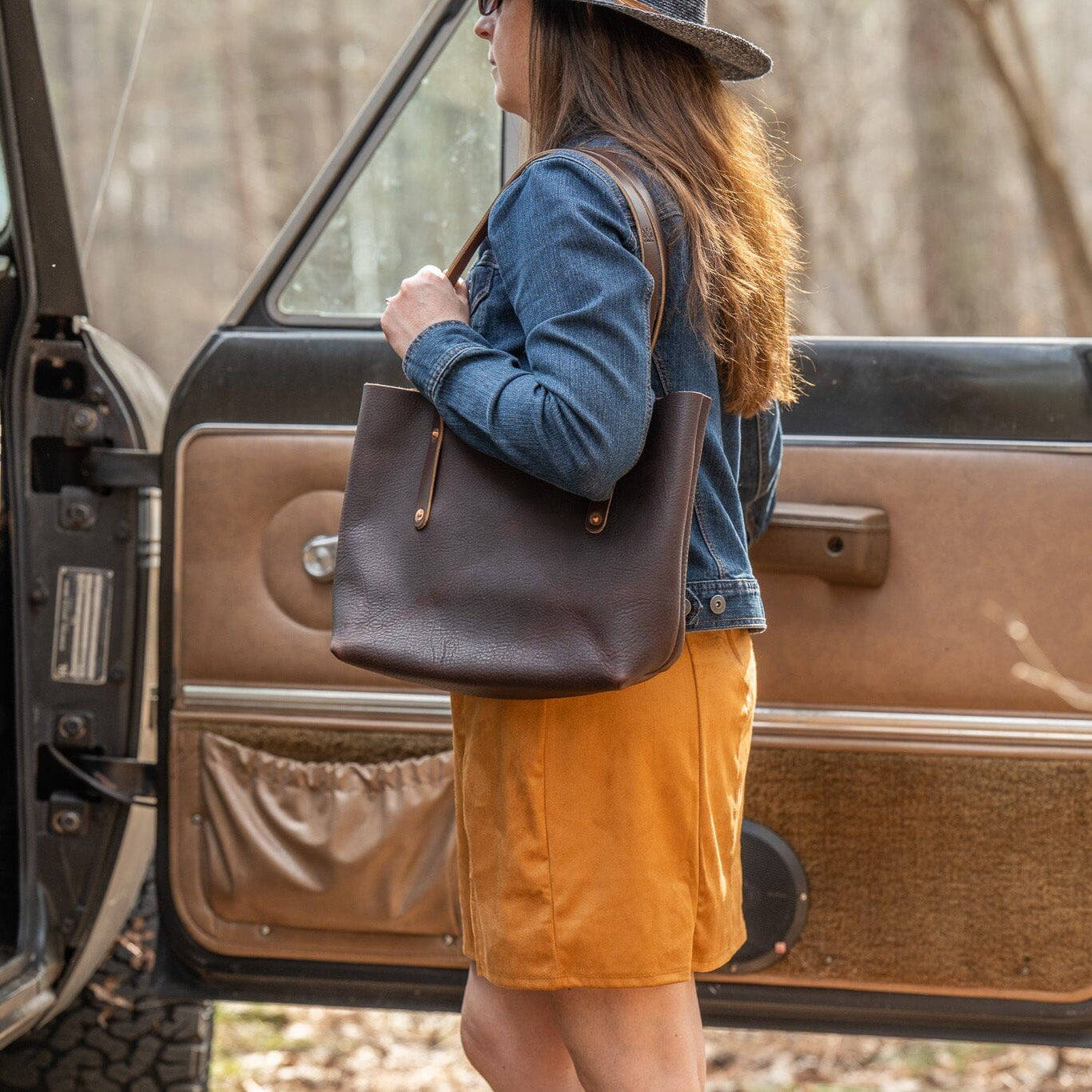 AVERY LEATHER TOTE BAG - SMALL - MOCHA