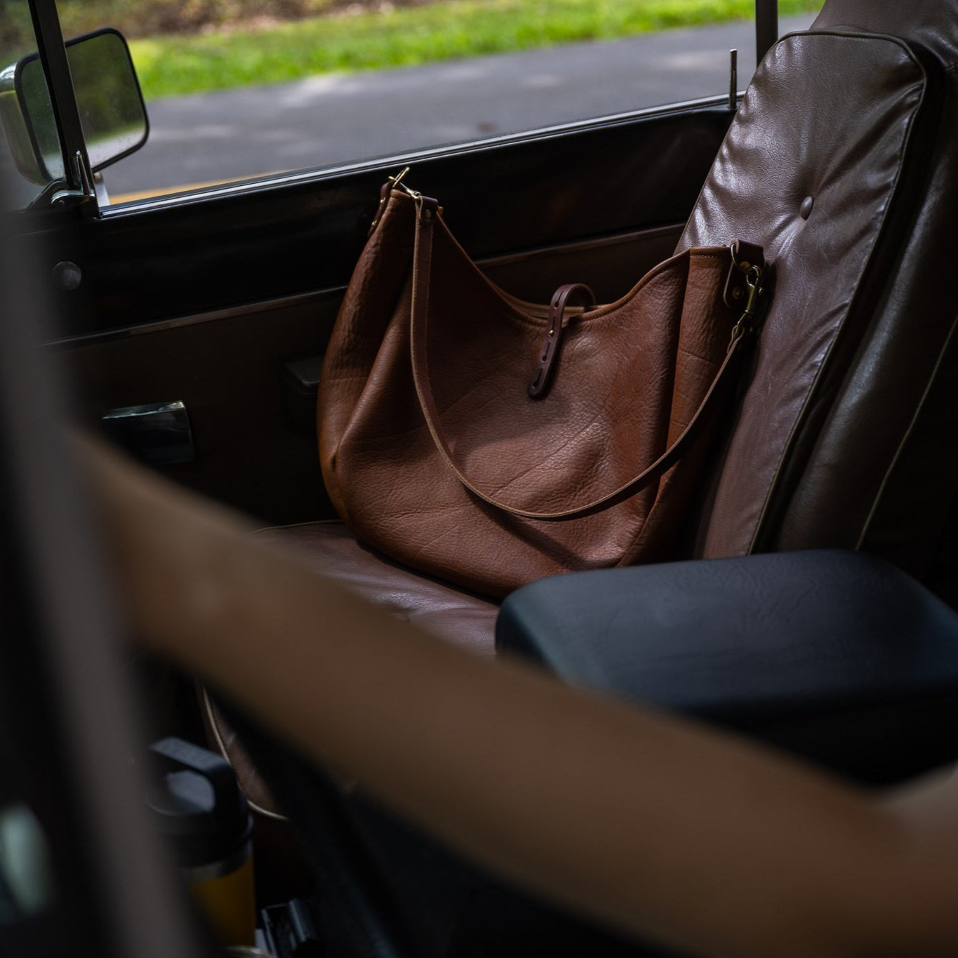 CELESTE LEATHER HOBO BAG - LARGE - SADDLE