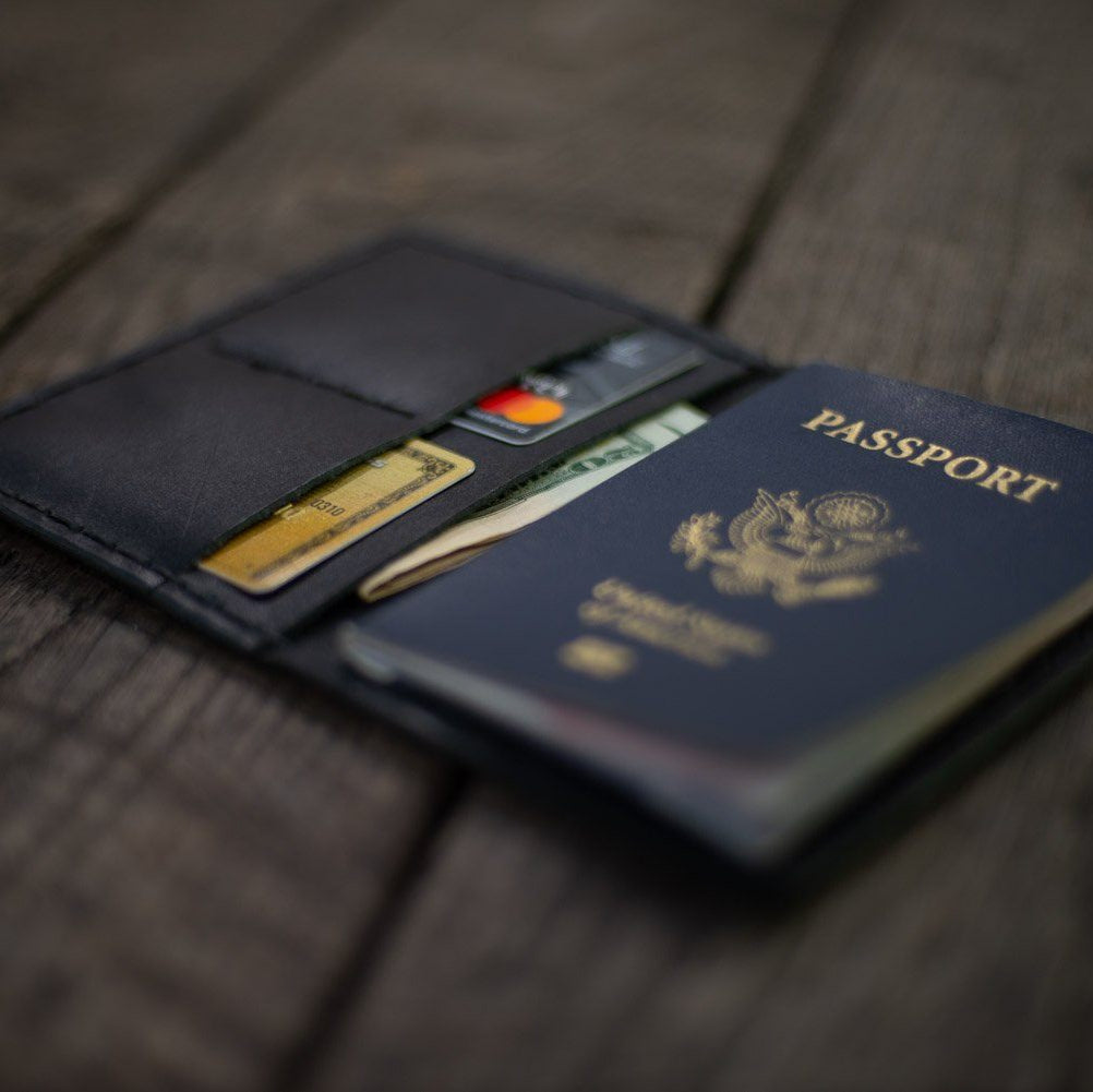 ADVENTURE LEATHER TRAVEL PASSPORT WALLET