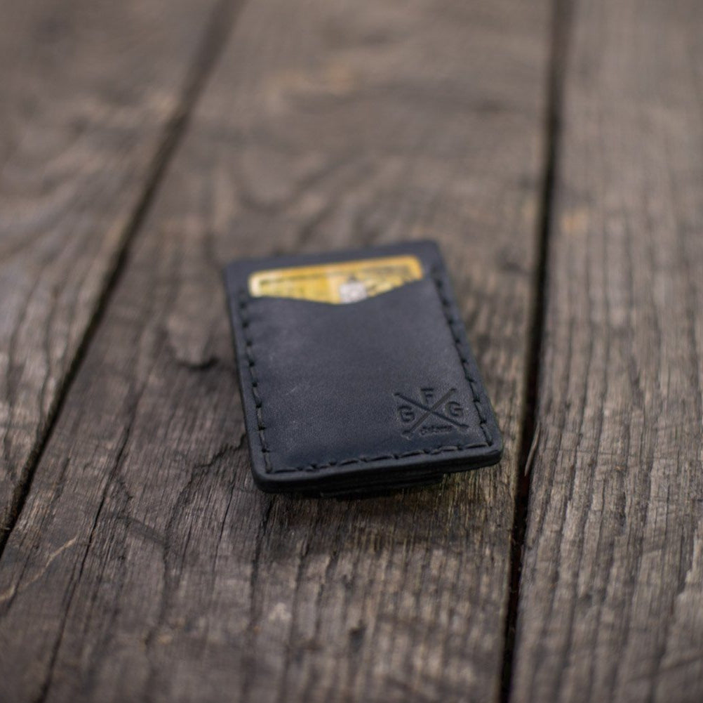SLIM LEATHER CARD WALLET WITH MAGNETIC MONEY CLIP