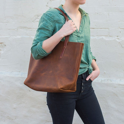 AVERY LEATHER TOTE BAG - LARGE - RAVEN