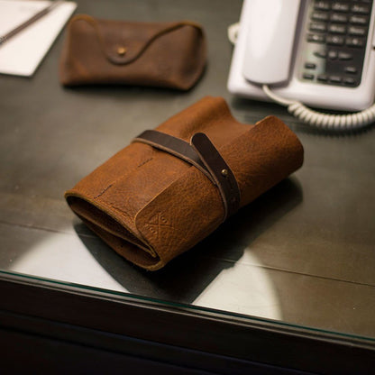 LEATHER CHARGING CABLE ROLL