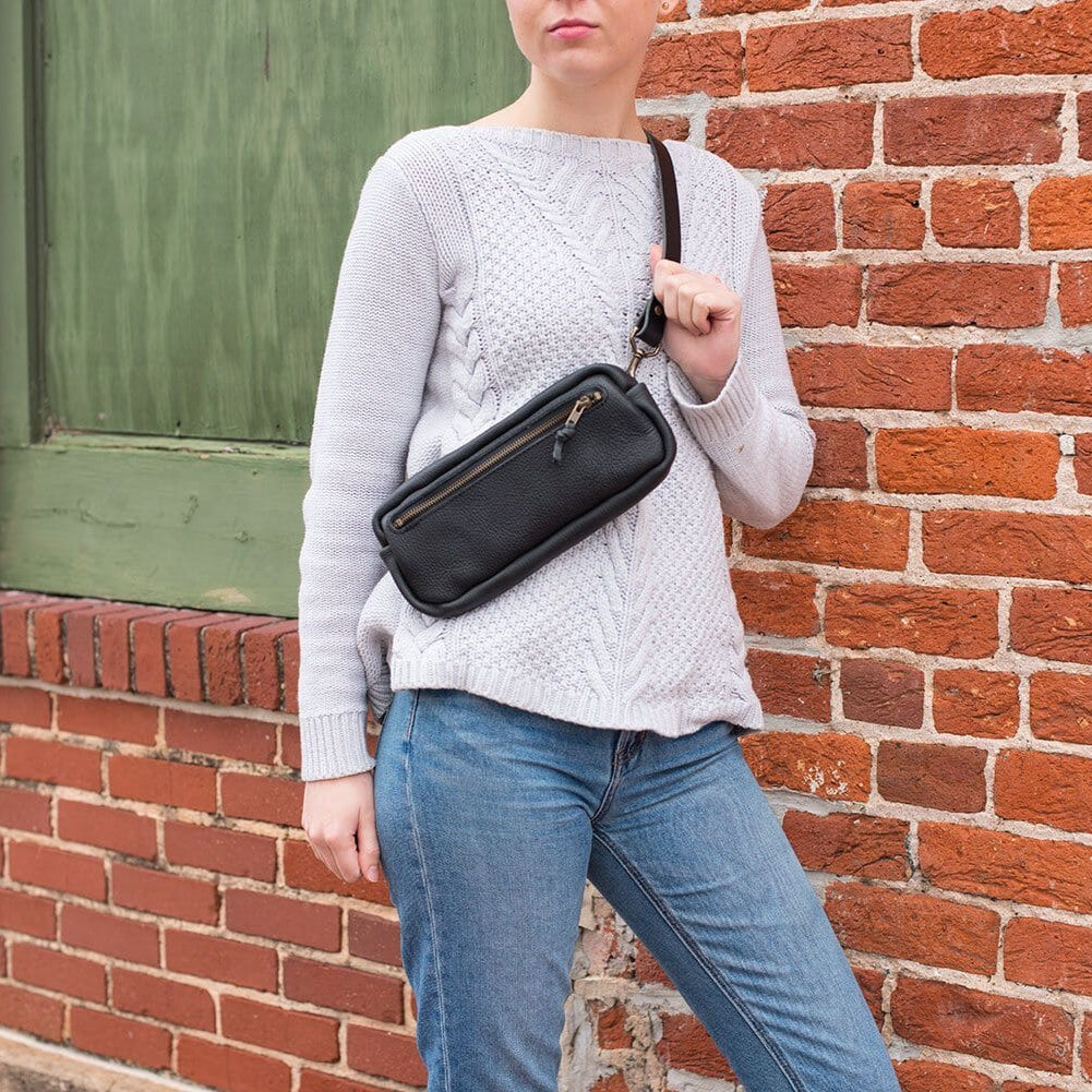 LEATHER FANNY PACK / LEATHER WAIST BAG - BLACK