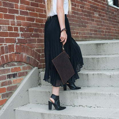 FELICITY ZIPPERED CLUTCH WITH WRISTLET LARGE - MOCHA