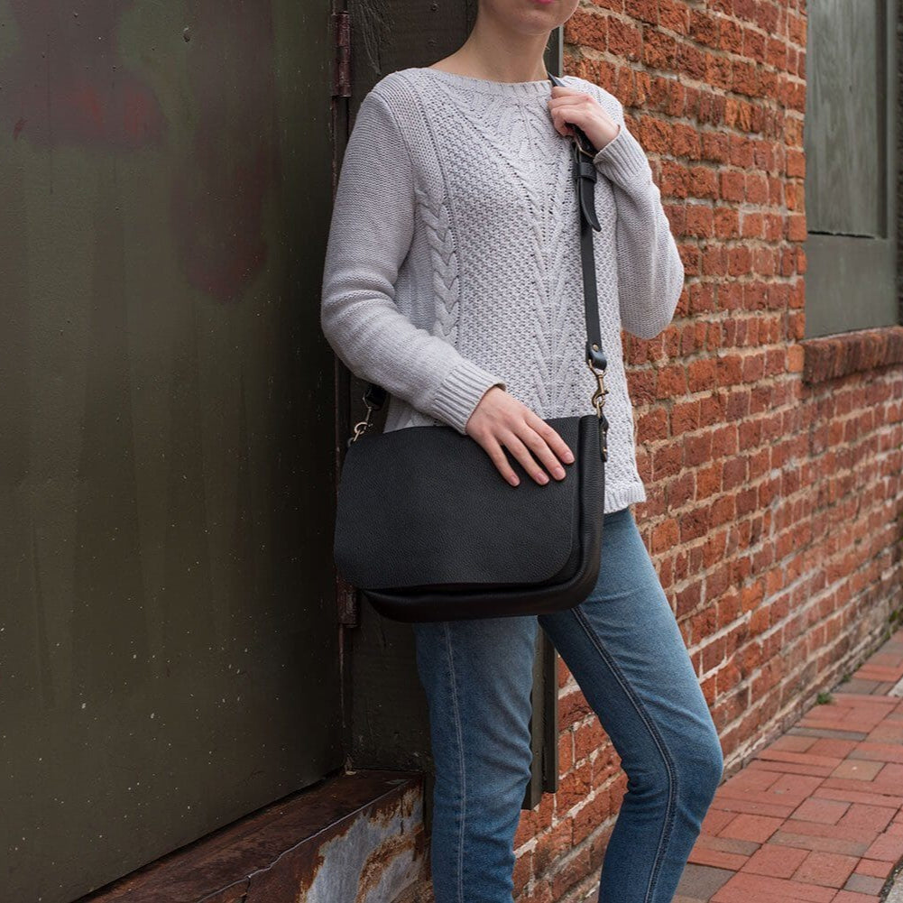 KINDLE LEATHER SATCHEL - BLACK